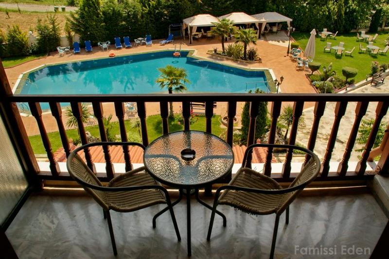 Famissi Eden Hotel Kalambaka Zimmer foto