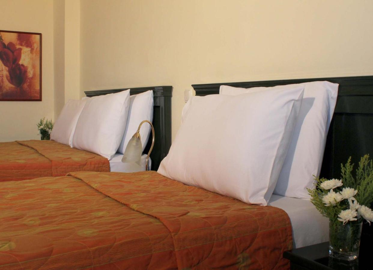 Famissi Eden Hotel Kalambaka Zimmer foto