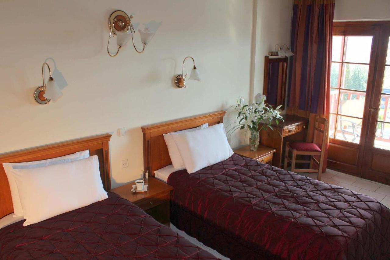 Famissi Eden Hotel Kalambaka Zimmer foto