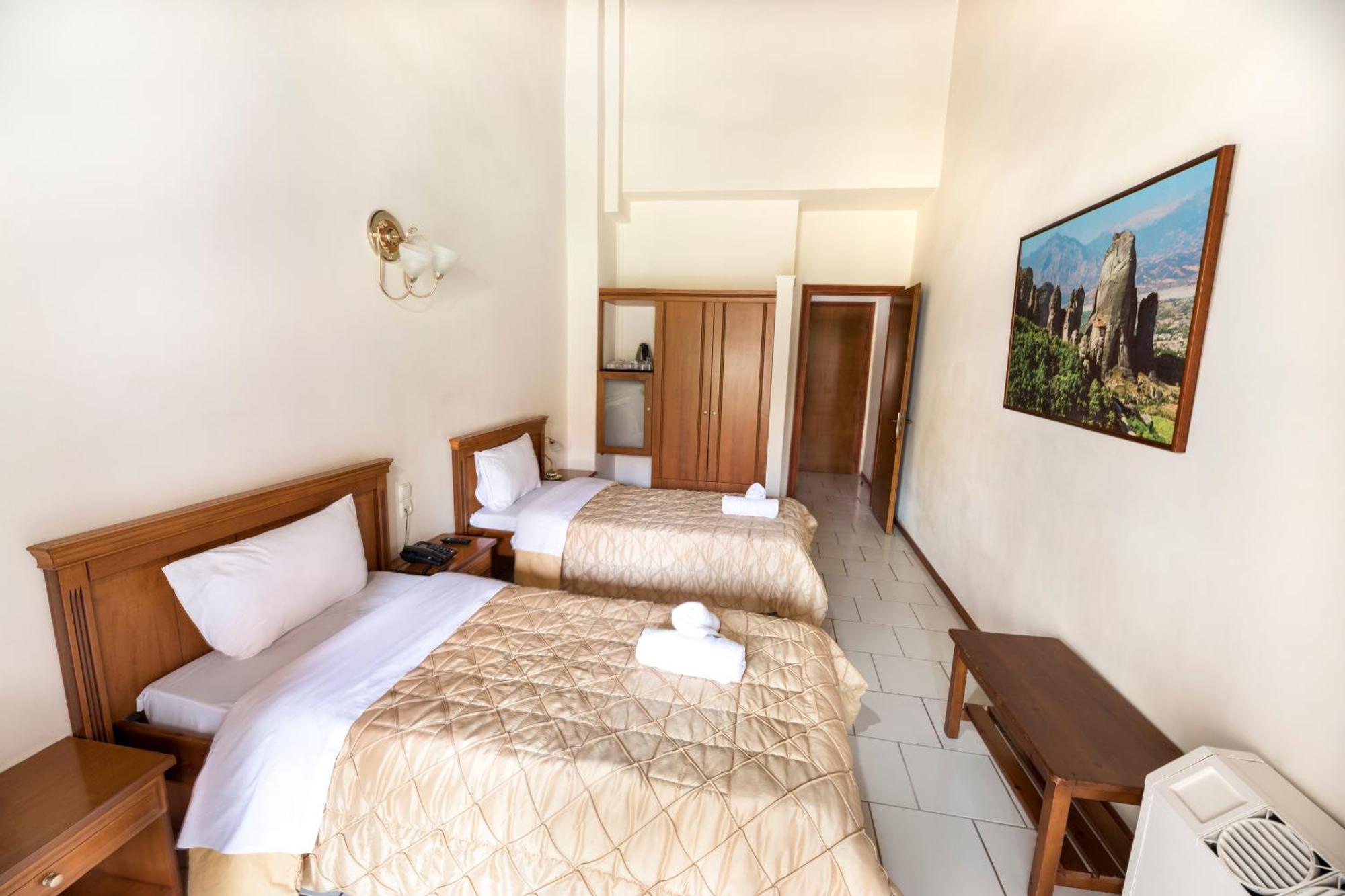 Famissi Eden Hotel Kalambaka Exterior foto